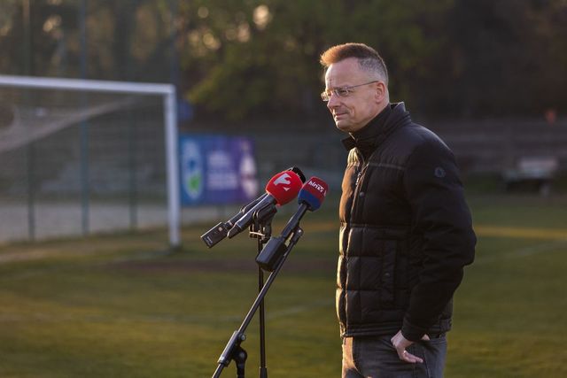2051-ig titkosították a nemzetbiztonsági bizottság ülését, Szijjártó Pétert is meghallgatnák