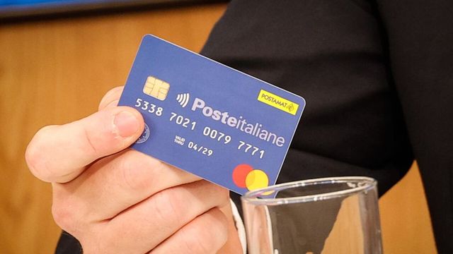 Torna la 'Carta dedicata a te', 1000 euro per 1,1 milioni di famiglie per la spesa alimentare