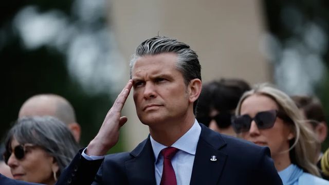 Hegseth compara el desembarco de Normandía con la «invasión de inmigrantes en Europa»