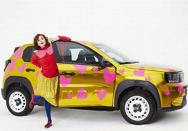 Fiat y Agatha Ruiz de la Prada reinventan el Grande Panda con optimismo