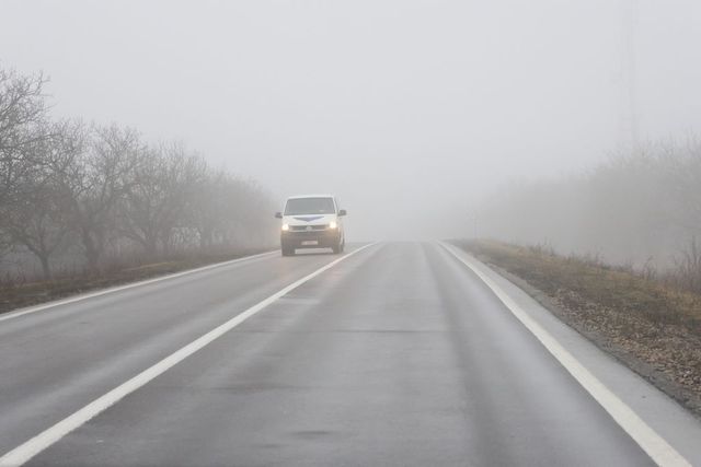 Ceață și polei pe mai multe drumuri naționale
