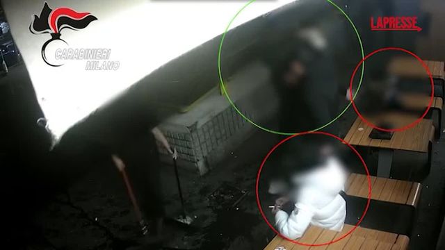 Ventenne accoltellato a Milano, 4 minori in carcere per tentato omicidio