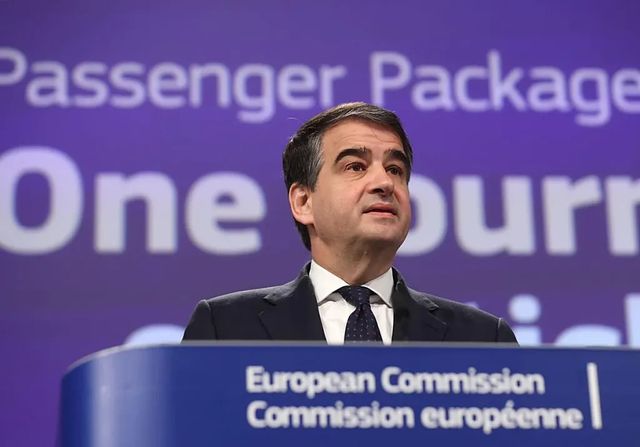 Bruselas saca la cara a España ante Alemania por el uso de fondos europeos para las pensiones