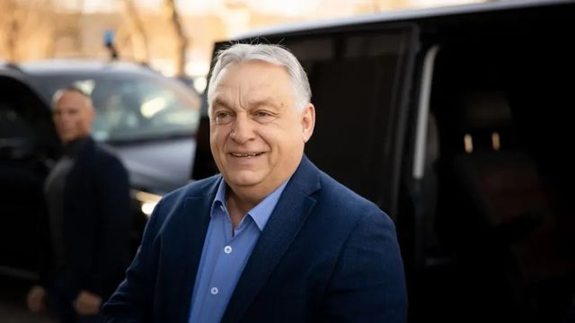 Orbán Viktor élőben a debreceni háborúellenes gyűlésről