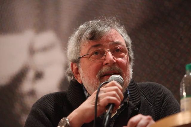 Francesco Guccini, oggi i funerali in forma privata a Pavana