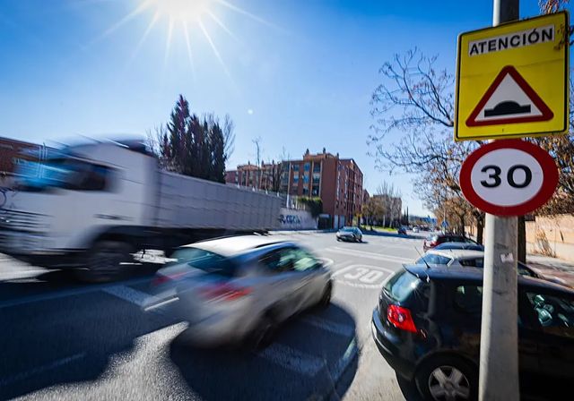 Las diez calles de Granada capital que concentran los excesos de velocidad
