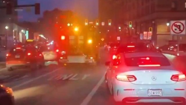 Al menos dos muertos y ocho heridos graves en un tiroteo en una universidad de Rhode Island