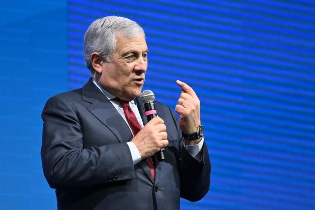 Ucraina: Tajani, con truppe Nato a Kiev rischio Terza guerra mondiale
