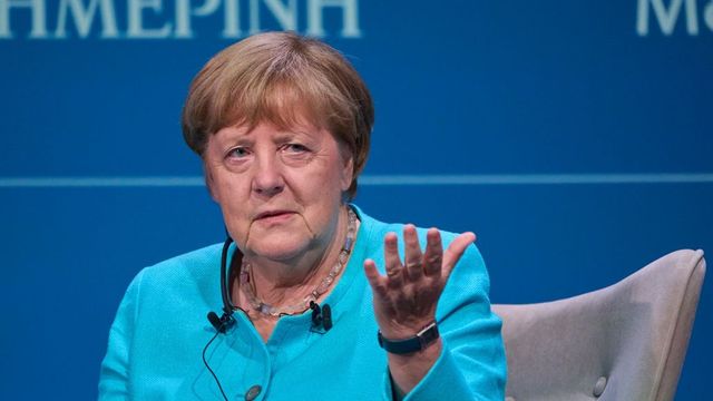 Merkel culpa a Polonia y las repúblicas bálticas de bloquear conversaciones con Putin para evitar la guerra en Ucrania