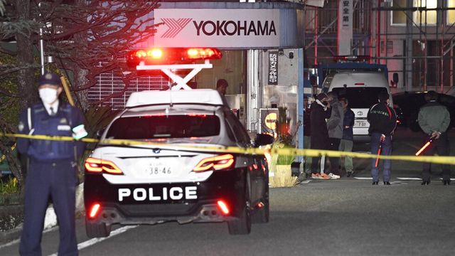 Ранени са 14 души в Япония след нападение с нож и заливане с белина