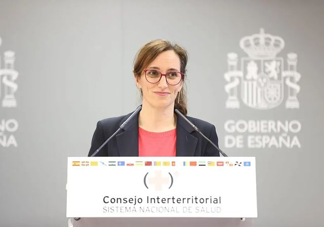 Sanidad y comunidades autónomas pactan una mediación para solucionar la huelga médica