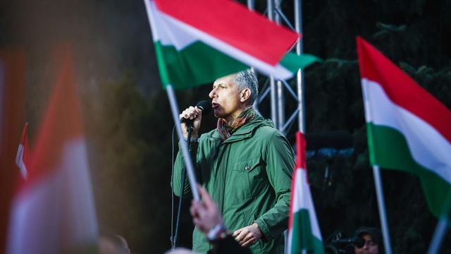 Lázár János lemondott képviselői mandátumáról