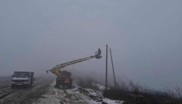 Peste 40 de mii de consumatori au rămas fără energie electrică din cauza condițiilor meteo