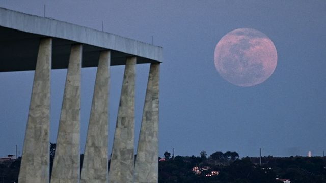 Spectacol cosmic: Când va avea loc Superluna Albastră, care va lumina cerul în august