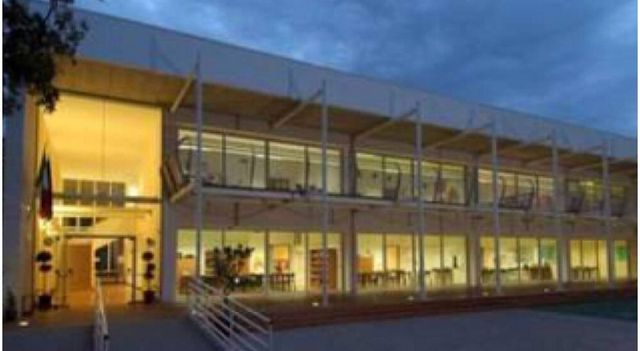 Savona, bambino di nove anni cade da un terrazzino interno alla scuola