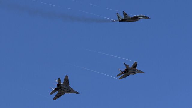 Не се водят преговори с Полша за закупуване на самолети МиГ-29, заявиха от Министерството на отбраната
