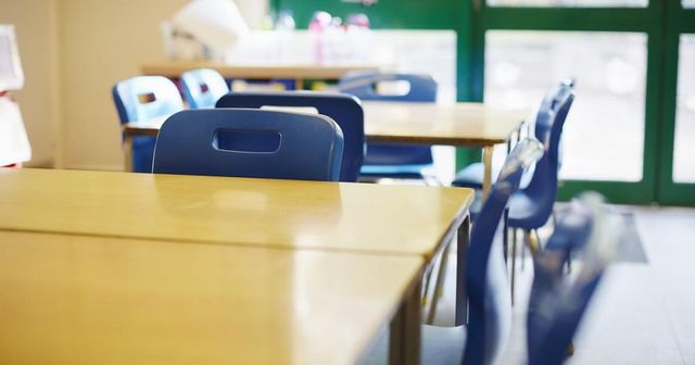 Școli închise din cauza vremii nefavorabile, Cursuri suspendate joi și vineri