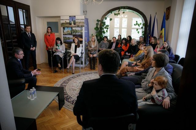 Igor Grosu s-a întâlnit cu un grup de cetățeni ai Republicii Moldova stabiliți în Cehia