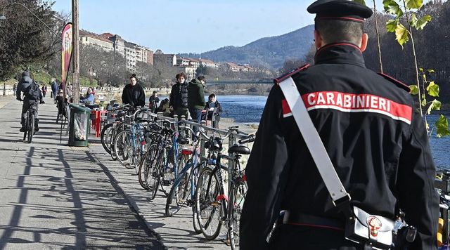 Ferì studente lanciando bici a Torino, condannato a 10 anni