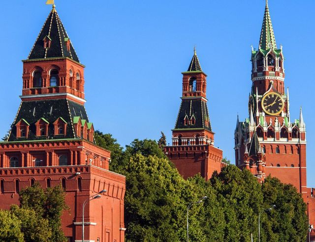 Затварят временно руските консулства в София, Варна и Русе