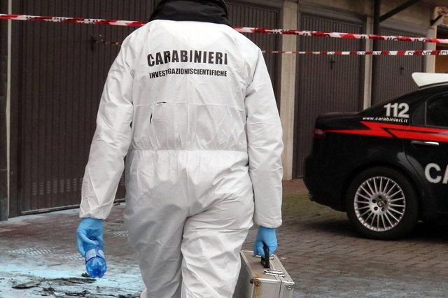 Spari contro un pensionato a Mantova, ucciso nel garage di casa