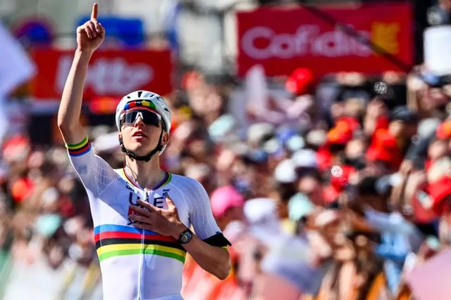 Ciclismo, Pogacar vince in solitaria la Liegi-Bastogne-Liegi