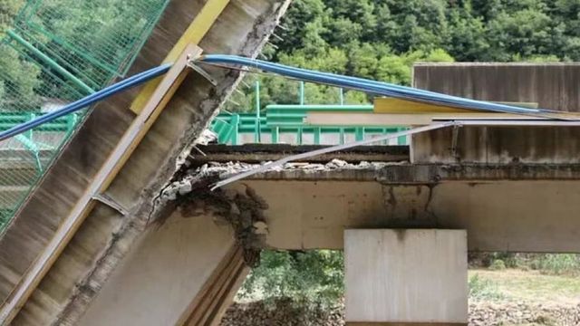 Bridge collapses in China due to torrential rains, 11 killed