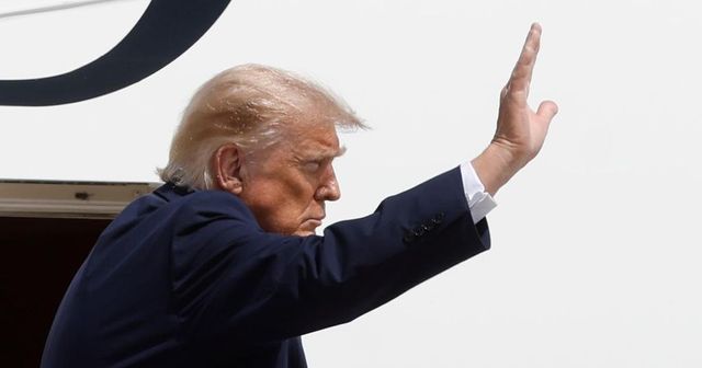U Trumpova golfového klubu v Los Angeles zadrželi ozbrojeného muže