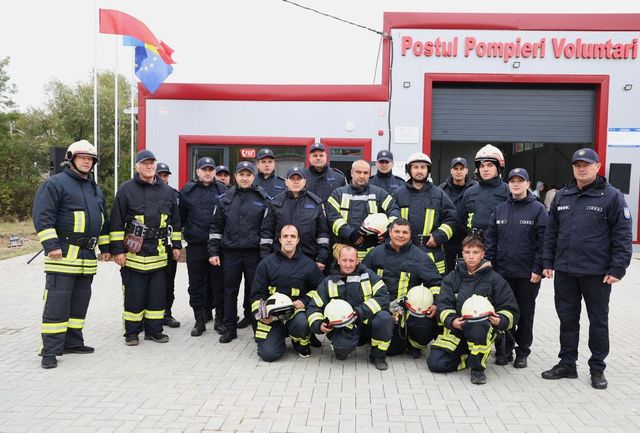 Un nou post de pompieri voluntari, inaugurat la Zubrești