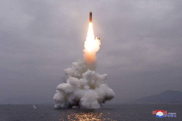 Seul, Corea del Nord ha lanciato missile balistico verso il Mar del Giappone