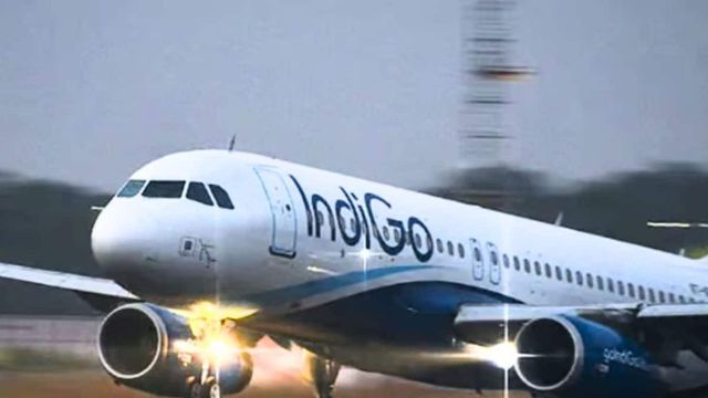 IndiGo passengers wait inside plane as Mumbai-Doha flight faces tech issue