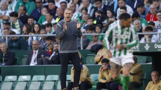 Flick, sancionado con dos partidos de suspensión tras su expulsión ante el Betis