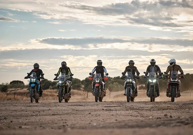 814Trail, la escuela de moto trail más grande de Europa, abre sus puertas en Madrid
