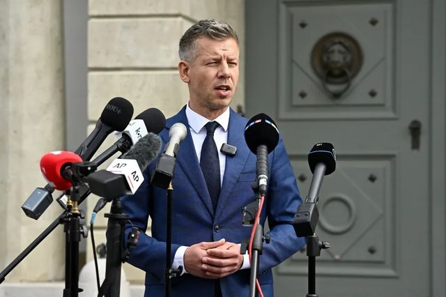 Peter Magyar acuză că în guvernul ungar se distrug documente sensibile înainte de plecarea lui Viktor Orban