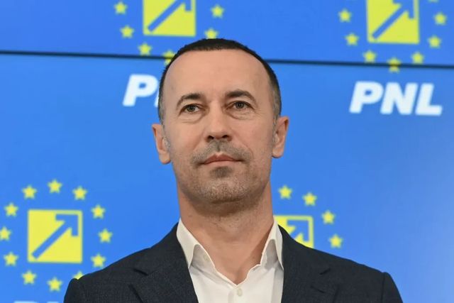 Iulian Dumitrescu demisionează de la șefia PNL Prahova