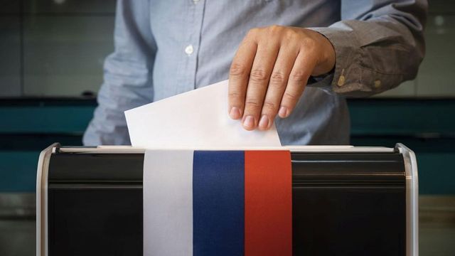 Управляващата партия печели парламентарните избори в Русия