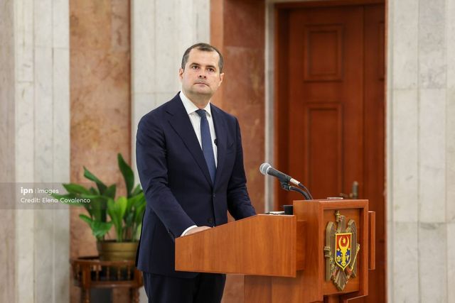 Премьер-министр Василий Тофан совершит официальный визит в Бухарест