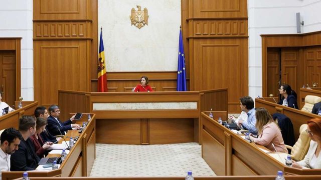Un plan de deoligarhizare a R. Moldova a fost adoptat de Comisia Națională pentru Integrare Europeană