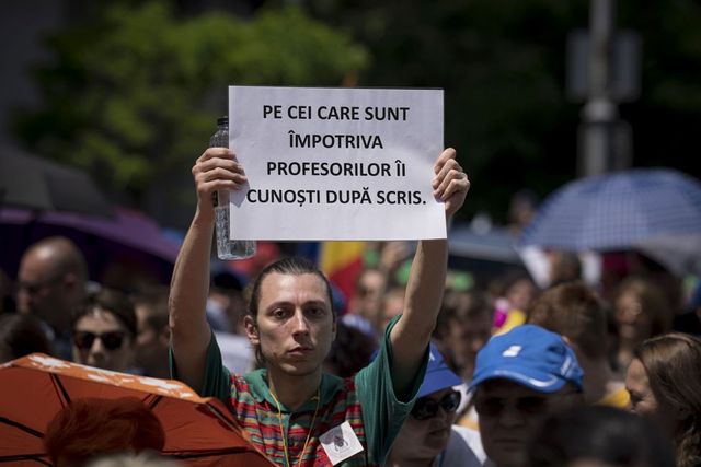 În jur de 20.000 de profesori și angajați din educație, așteptați la protestul din București