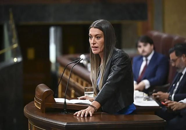Miriam Nogueras insiste en la 'vía Starmer' para Sánchez y da portazo a Feijóo