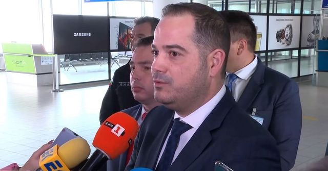 Калин Стоянов: Бях поканен от Кирил Петков да вляза в кабинета