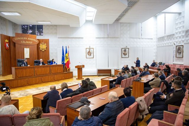 Premierul Alexandru Munteanu, în discuții cu cetățenii din raionul Călărași