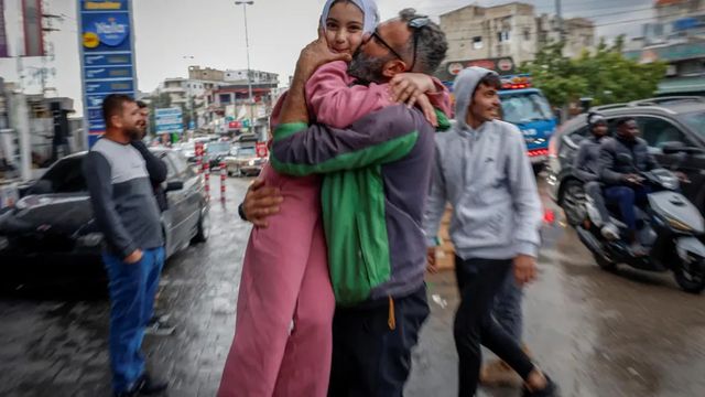 Israel prohíbe a los libaneses desplazarse al sur de 10 localidades tras el alto el fuego