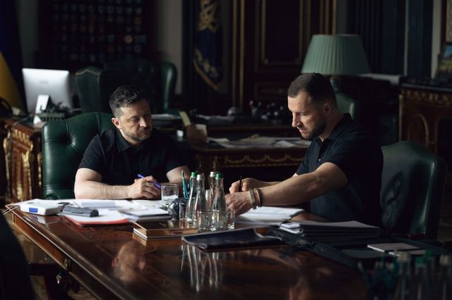 Volodimir Zelenski a aprobat un plan de 40 de zile prin care vrea să forțeze retragerea Rusiei