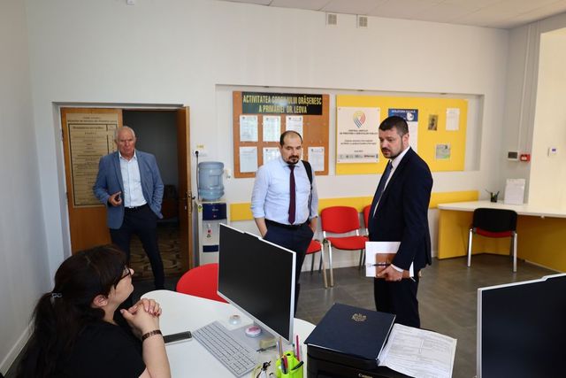 Guvernul simplifică procesul de amalgamare voluntară