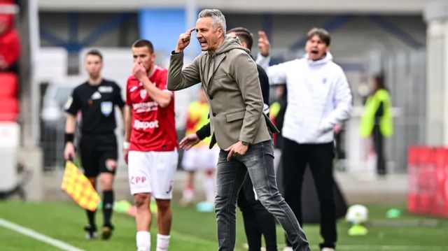 Po prohře s Pardubicemi skončil v Olomouci trenér Janotka, tým dočasně povede Hapal