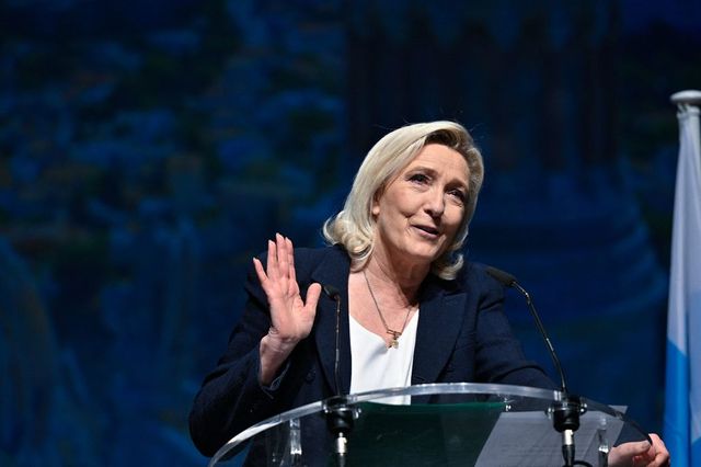 Marine Le Pen a anunțat că va candida pentru a patra oară la alegerile prezidențiale