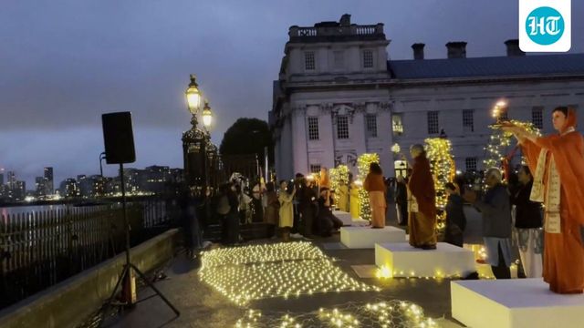 London hosts first Ganga Aarti on Thames, blending faith and eco-care
