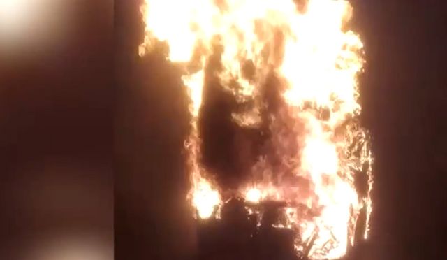 Румънски автобус се запали край Гурково, няма пострадали