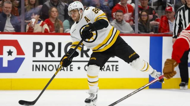 Pittsburgh přestřílel Winnipeg, Nashville porazil trápící se Vegas